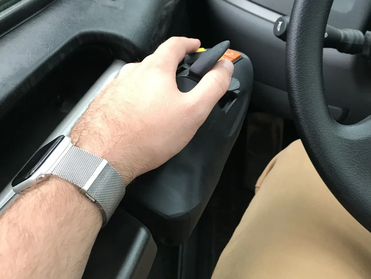 Maak kennis met de toekomst van het besturen van uw Manitou: de Manitou Steering Ministick (MSM)!